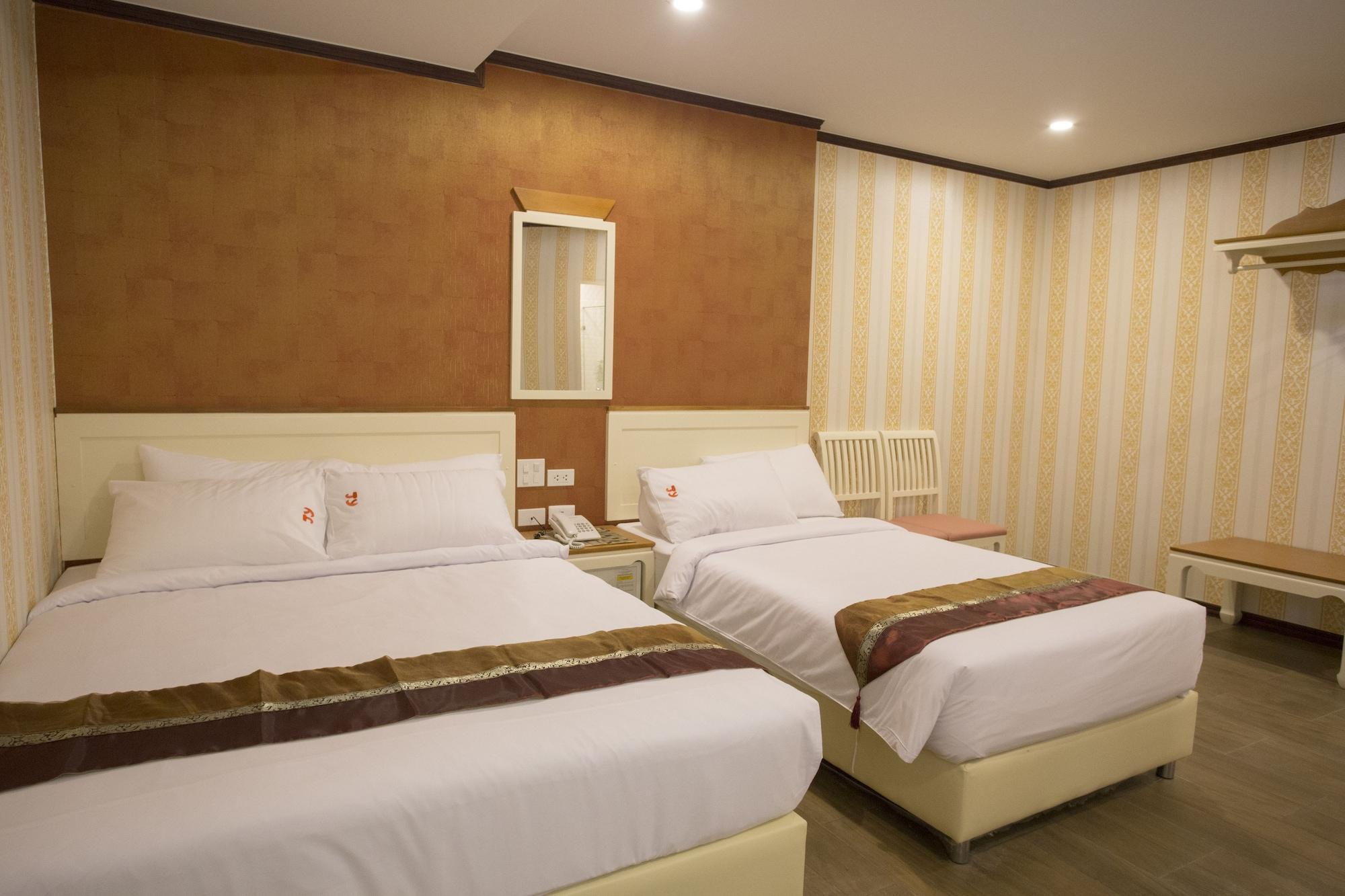 J&Y Hotel Latphrao 35 Bangkok Eksteriør billede