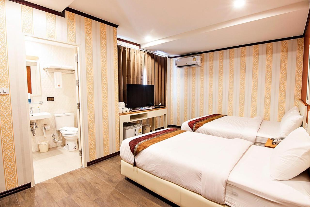 J&Y Hotel Latphrao 35 Bangkok Eksteriør billede