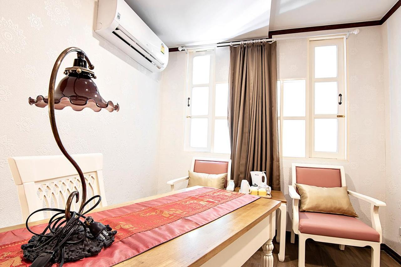 J&Y Hotel Latphrao 35 Bangkok Eksteriør billede